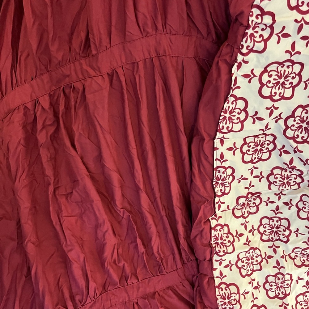 Twin Reversible Floral and Solid Magenta Pink Quilt - Picture 2 of 7